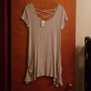 Long Tshirt w/ pockets